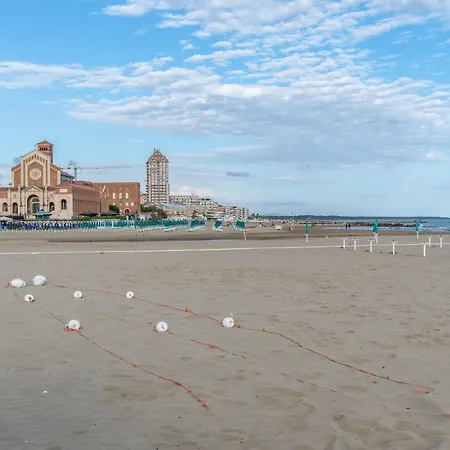 Sole E Luna - A Due Passi Dal Mare E Dal Centro Citta