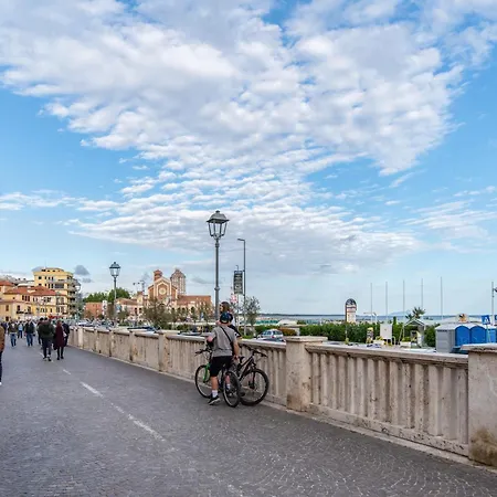 Sole E Luna - A Due Passi Dal Mare E Dal Centro Citta